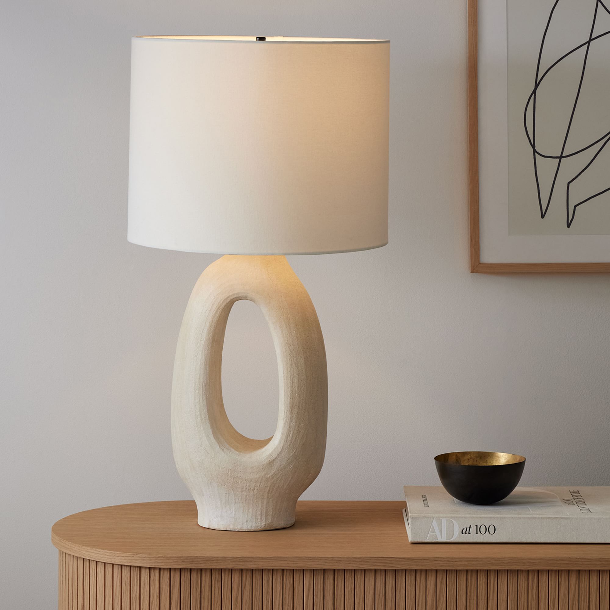 HOGAR.Diego Olivero Chamber Ceramic Table Lamp (25"–30")